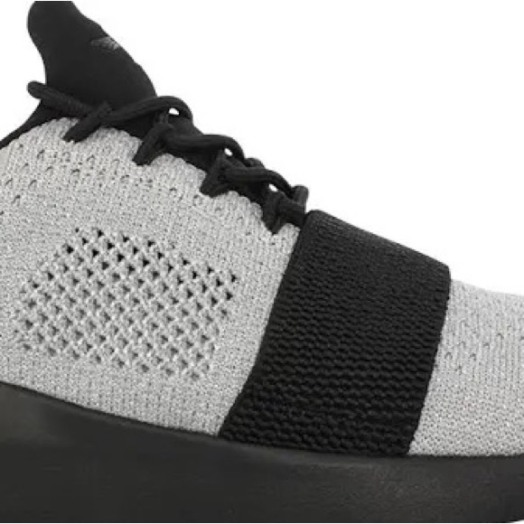 NEW Creative Recreation Women’s Silver and Black Sneaker Size 8.5 - Picture 2 of 5